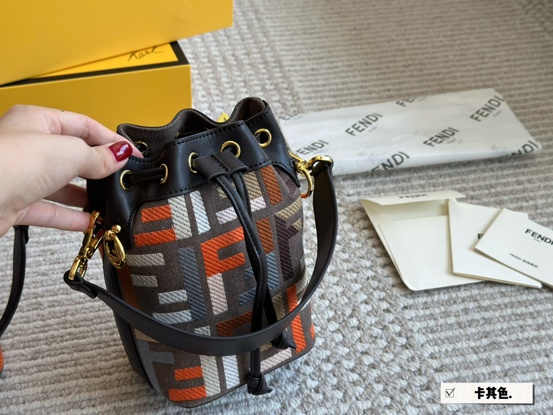 F**di Mon Tresor Small Bucket Bag Size: 14*22cm