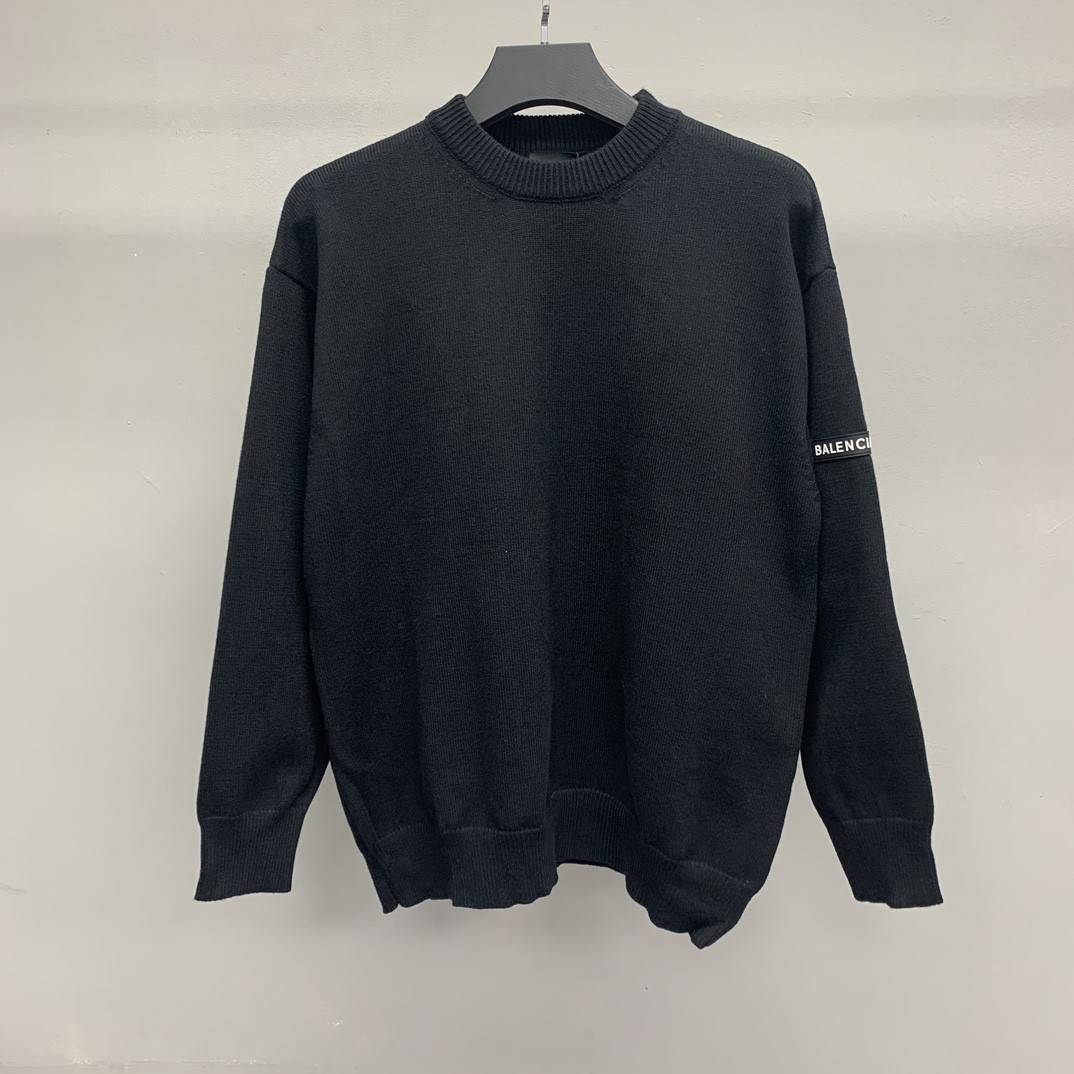 Ba1en*iaga BLCG armband sweater