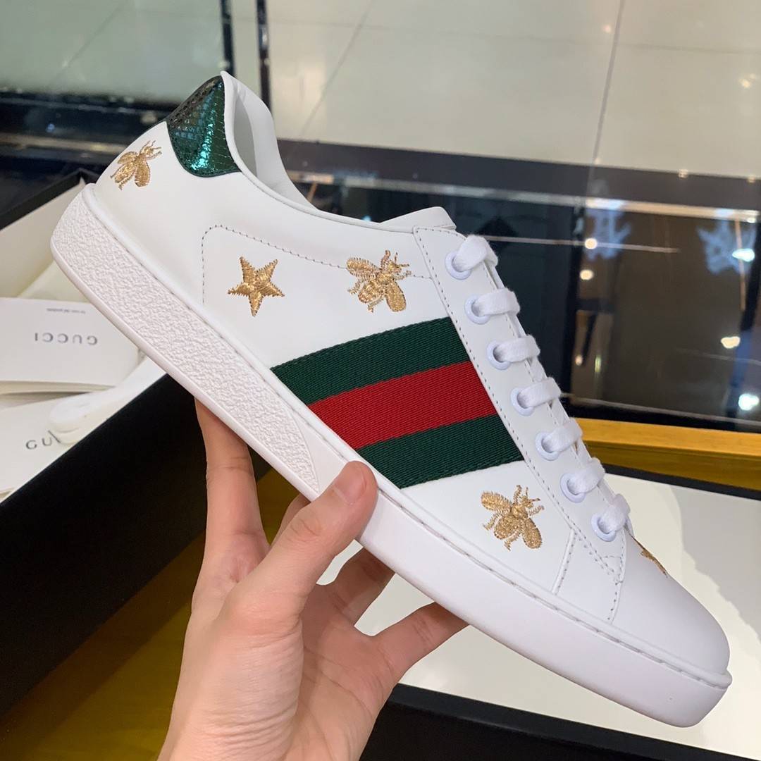 GU*Isneakers S*pport chip phone sensing