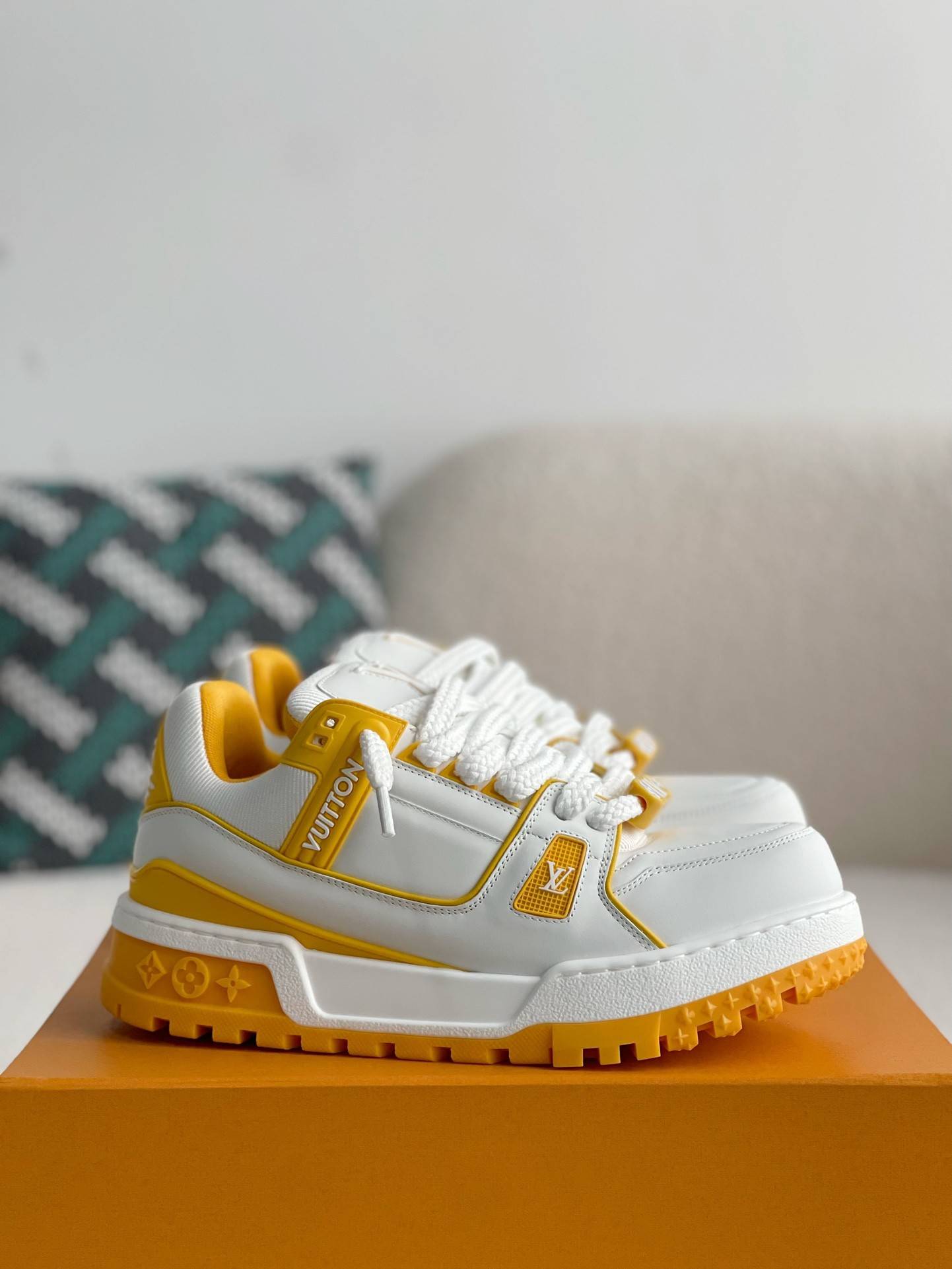 L*V TRAINER MAXI  SNEAKERS
