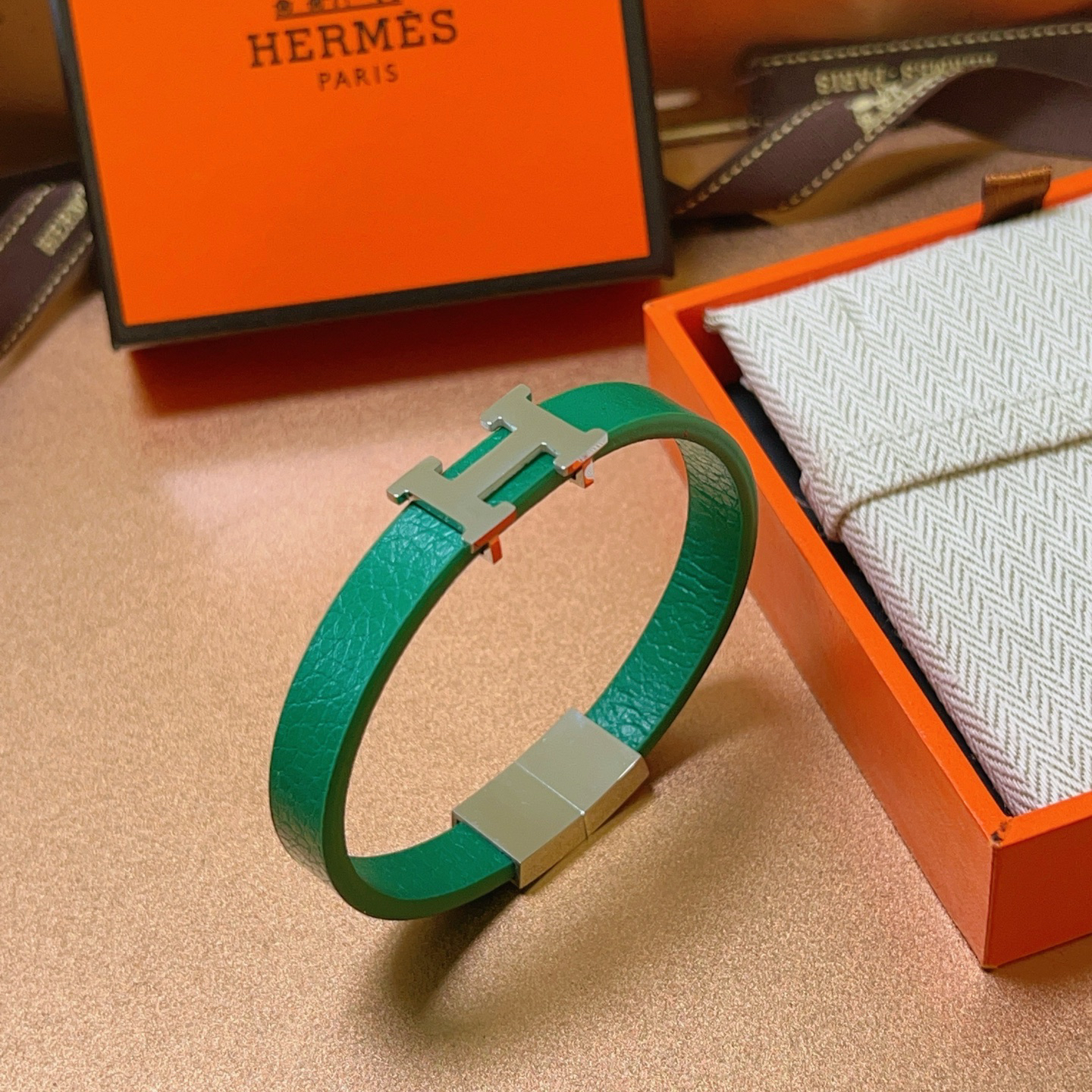 H**me5 leather strap pure handmade leather material series 18k gold bracelet