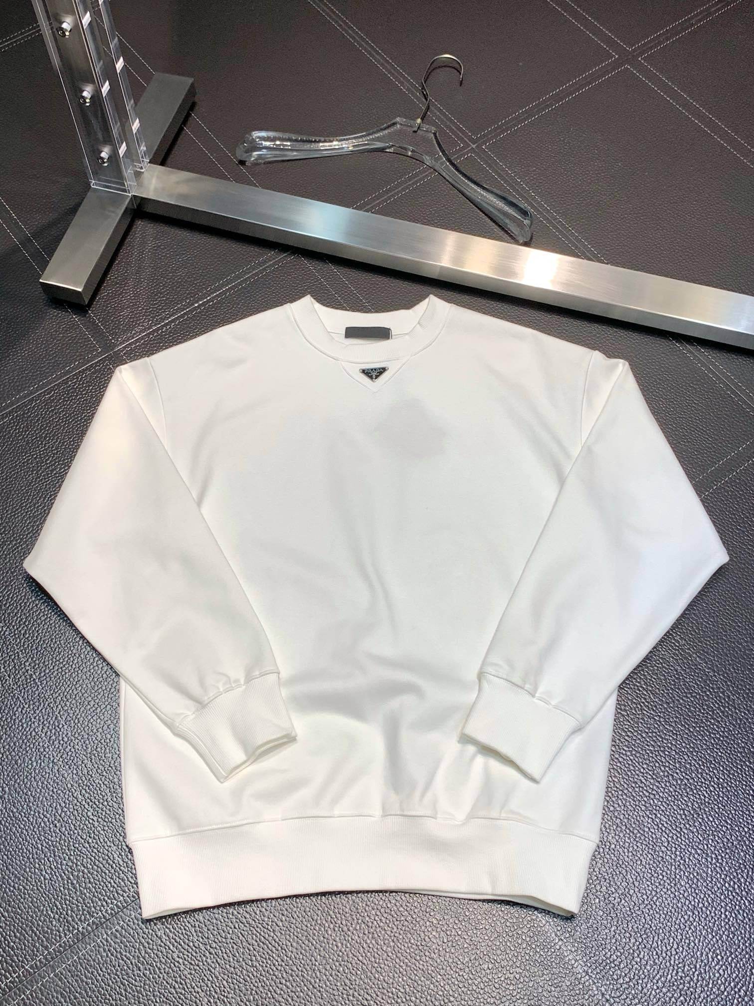 Pra*a casual sweatshirt