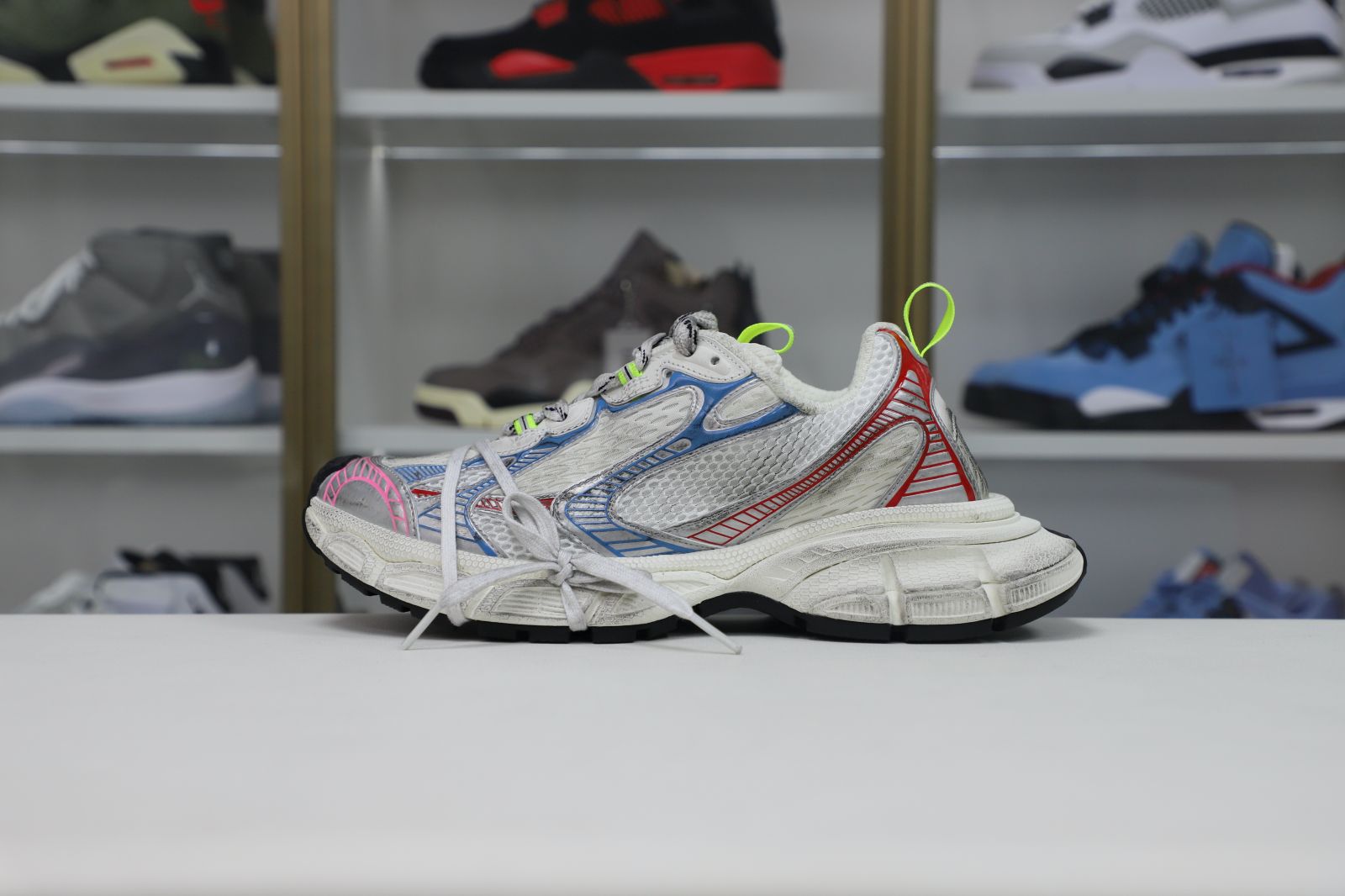 Ba1en*iaga PHANTOM SNEAKER