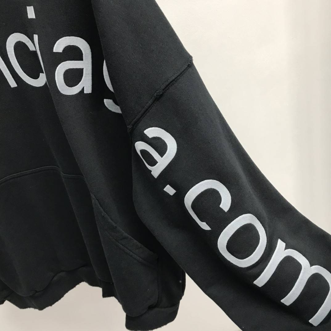 Ba1en*iaga lettered hooded sweatshirt