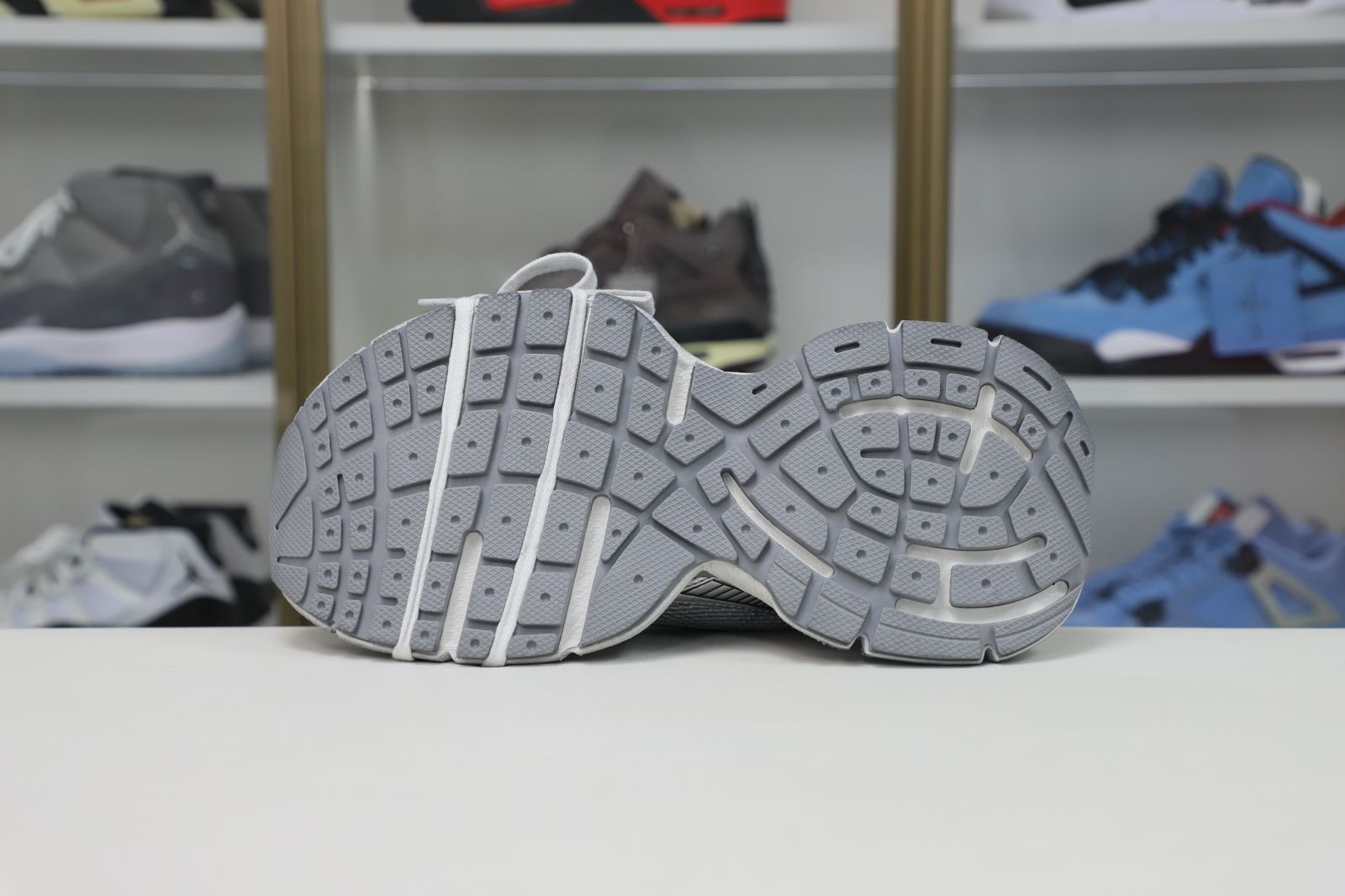 Ba1en*iaga PHANTOM SNEAKER