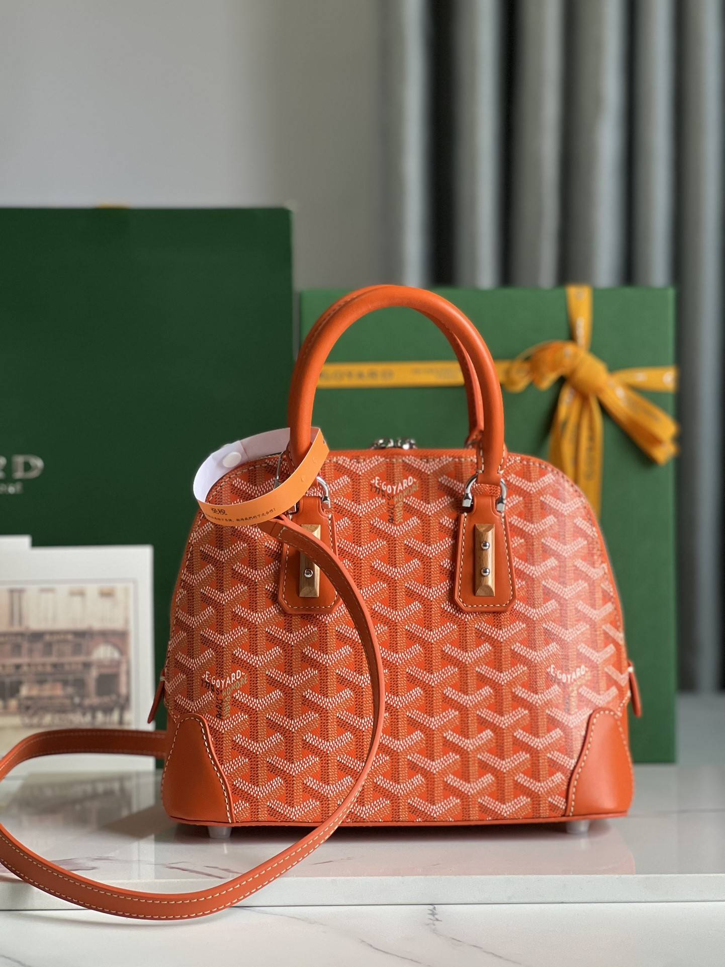 G09ard Vend?me Shell Bag, Top Quality  Size: 23 * 18.5 * 10cm      ?