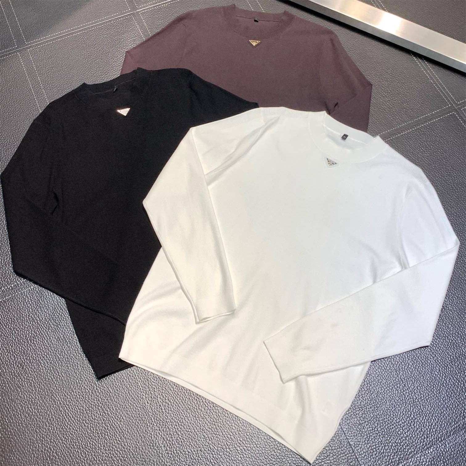 Pra*a sweater