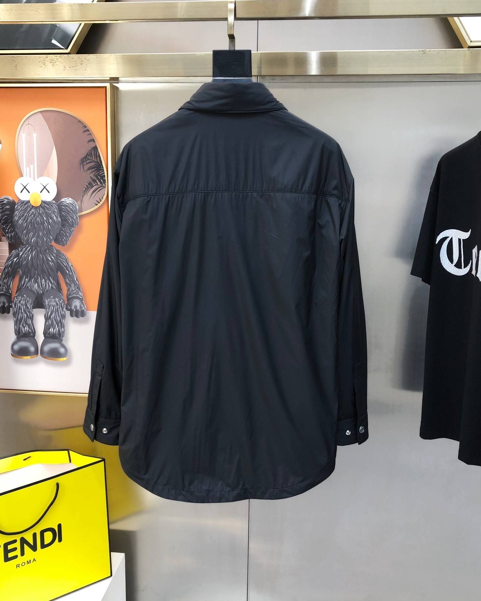 H**me5 lapel jacket