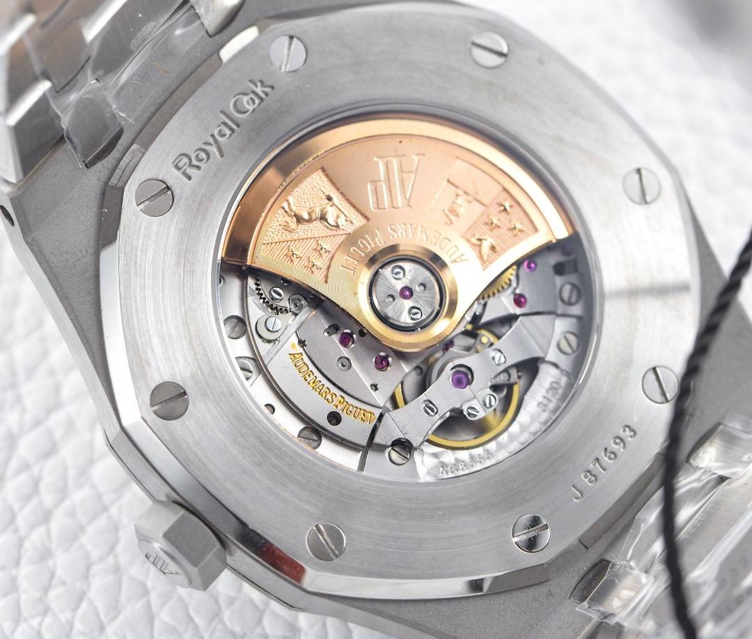 Audemars P1g*et Royal Oak 15400 Series Men