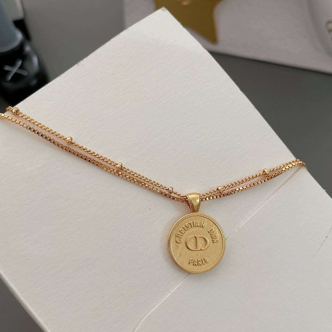 D10r Gold Coin Necklace