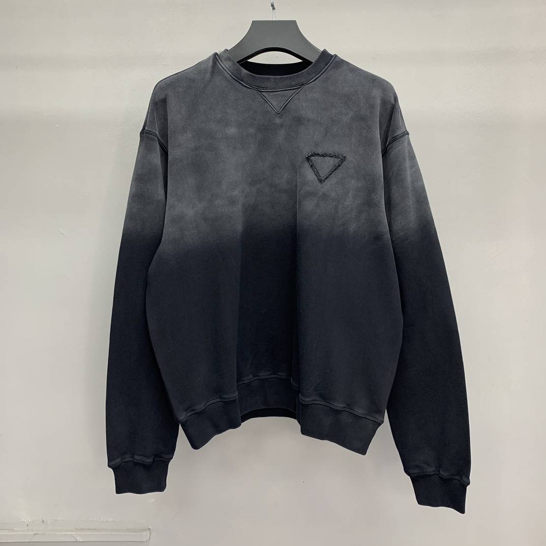 Ba1en*iaga embroidered sweatshirt