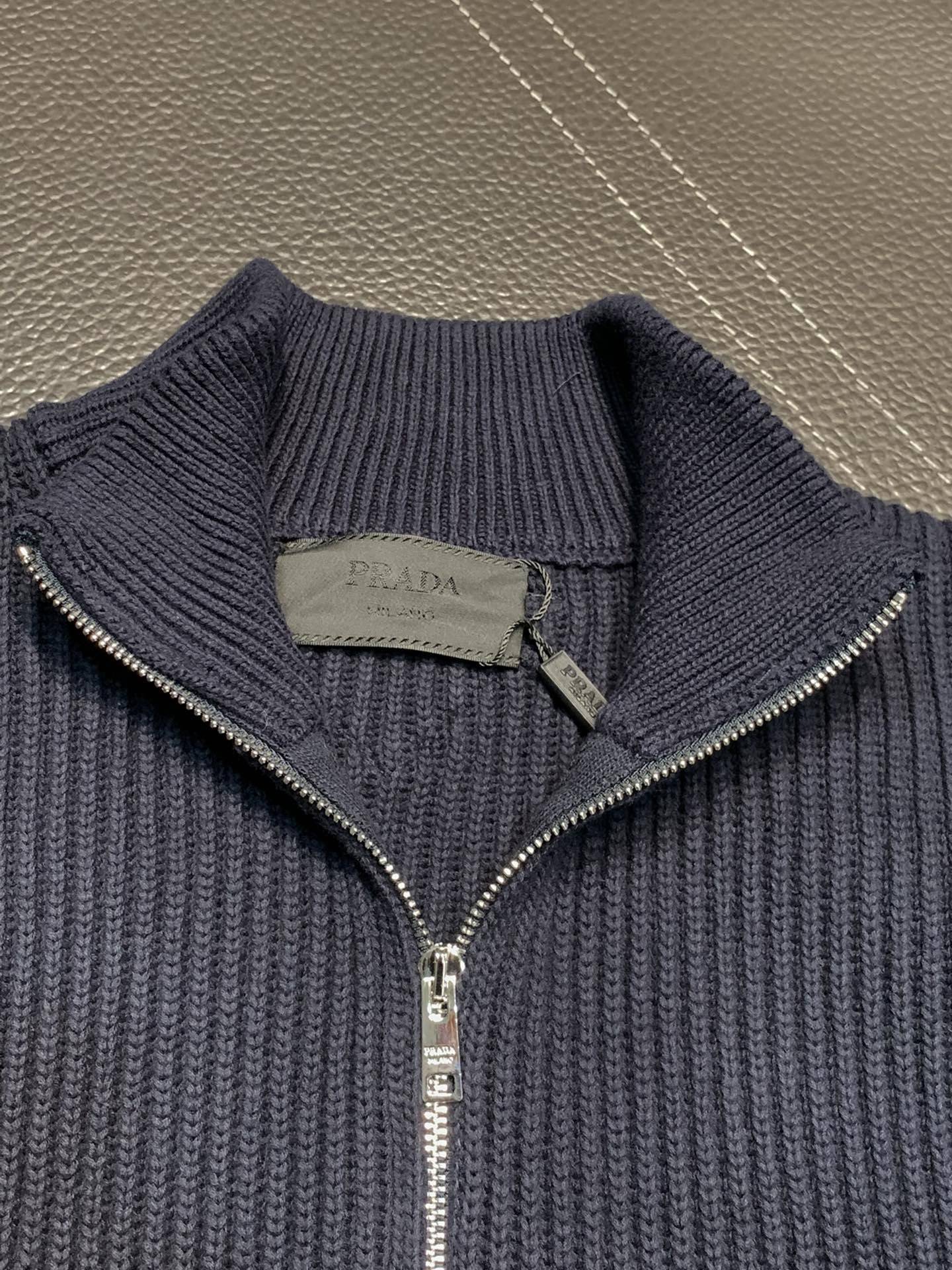 Pra*a knitted sweater jacket