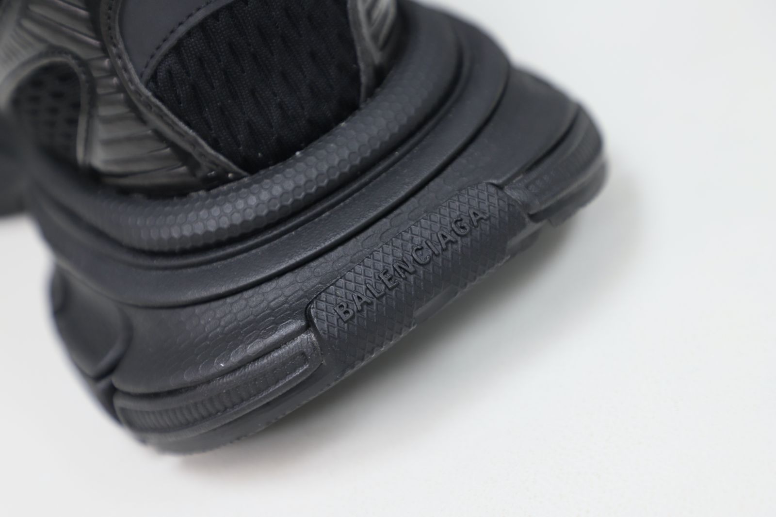 Ba1en*iaga PHANTOM SNEAKER