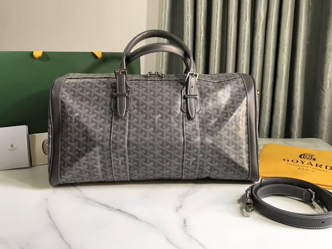 G09ard travel bag fitness bag, top quality!  Size: 48 * 23 * 24cm