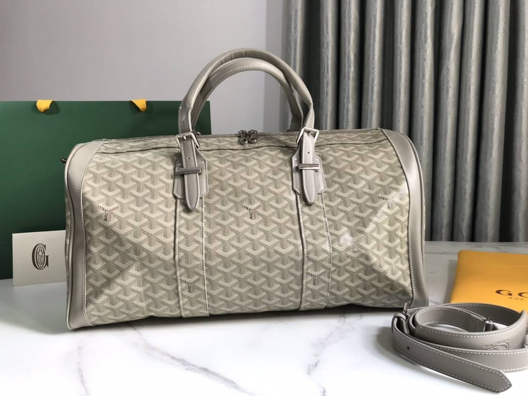 G09ard travel bag fitness bag, top quality!  Size: 48 * 23 * 24cm