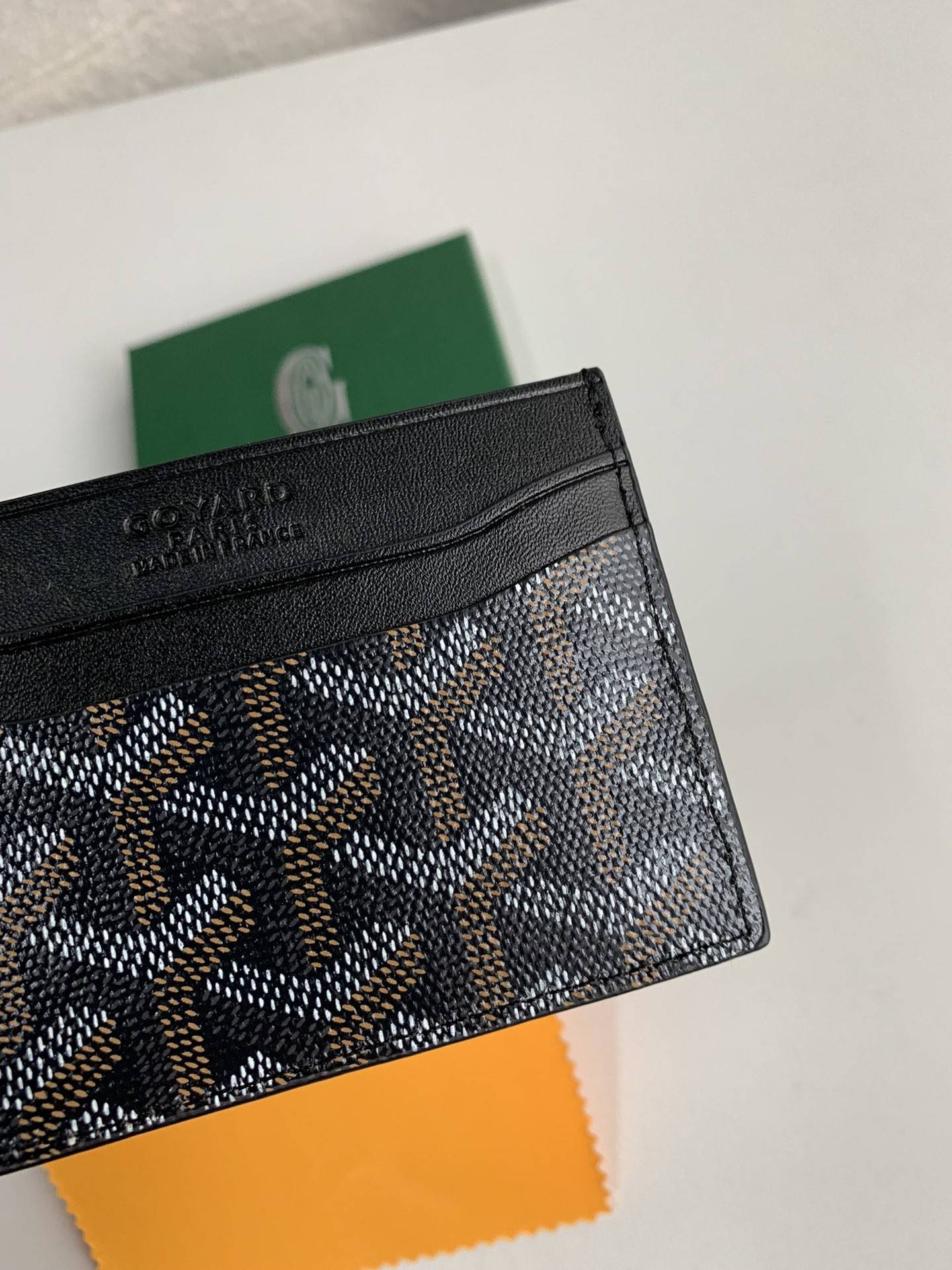 G09ard Card bag