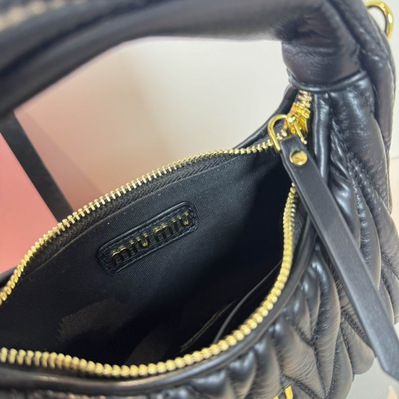 Miu Miu Wander black matelassé bag