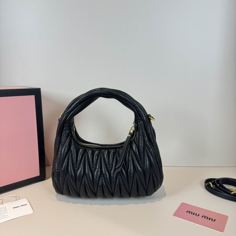 Miu Miu Wander black matelassé bag