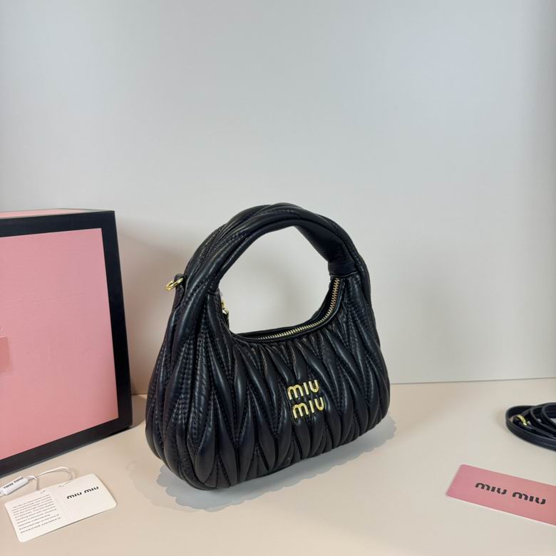 Miu Miu Wander black matelassé bag