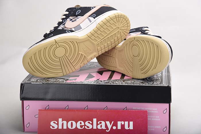 Travis Scott x Nike SB Dunk Low TS