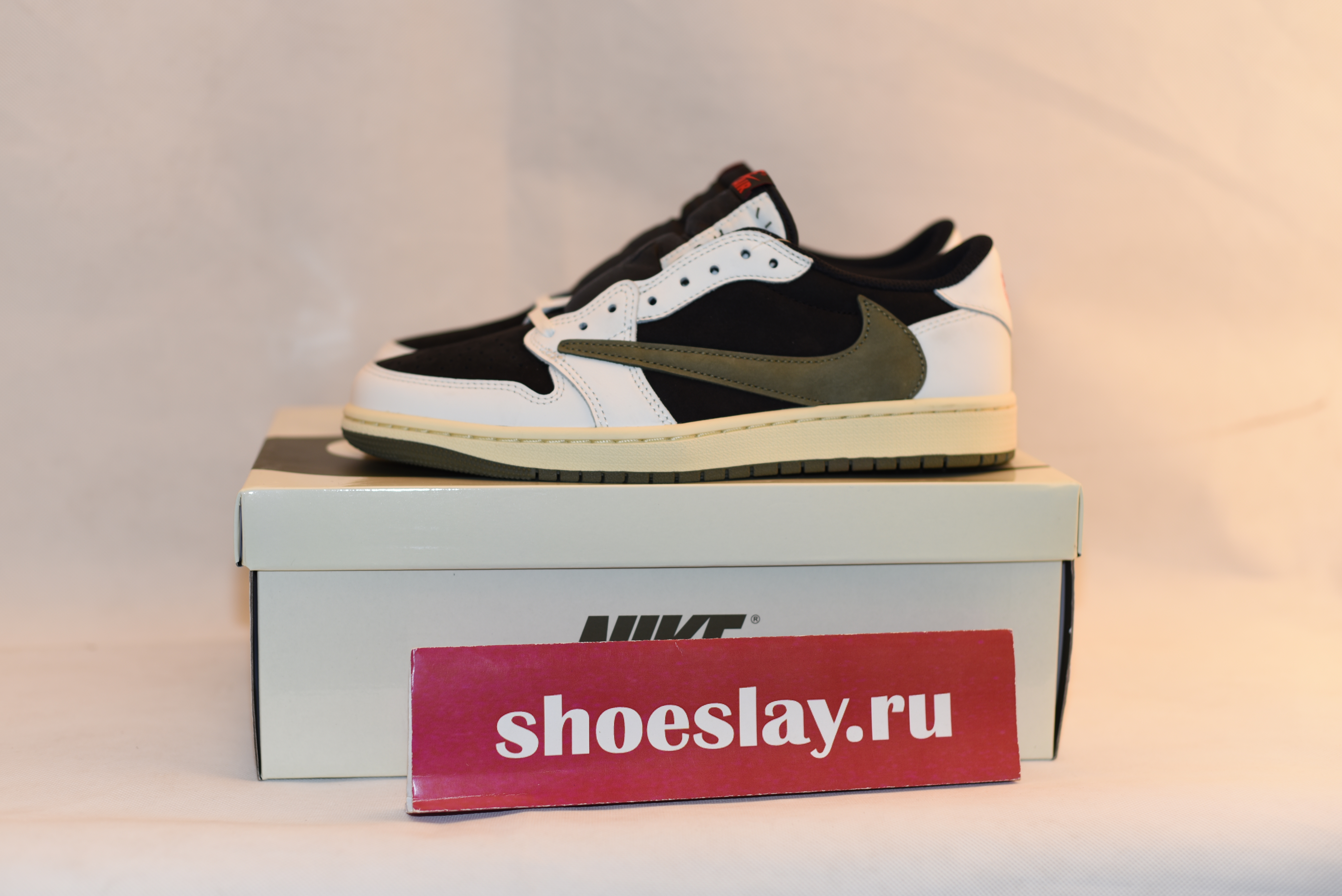Travis Scott x Air Jordan 1 Low OG Olive DZ4137-106