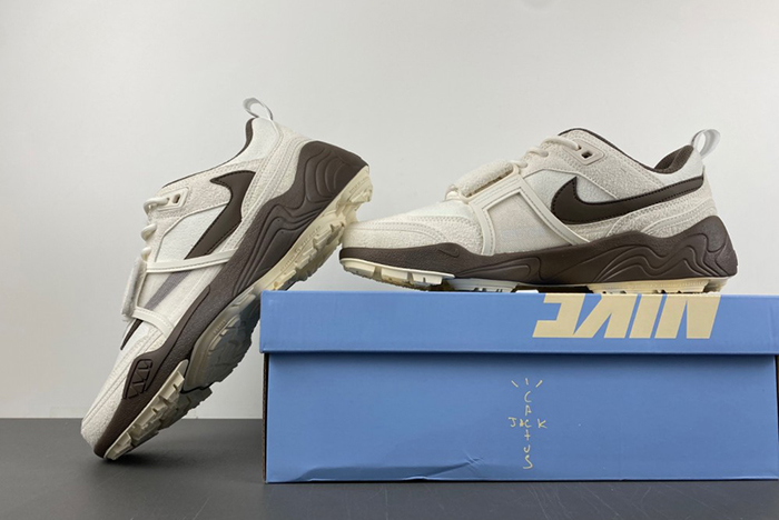 Nike Travis Scott x Nike Zoom Field Jaxx HQ3061-101