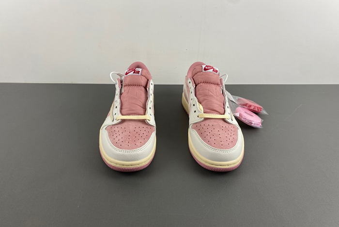 Travis Scott x Air Jordan 1 Low OG White Pink DM7866-600