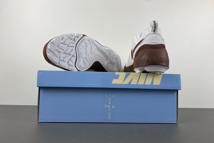 Nike Travis Scott x Nike Zoom Field Jaxx HQ3073-100
