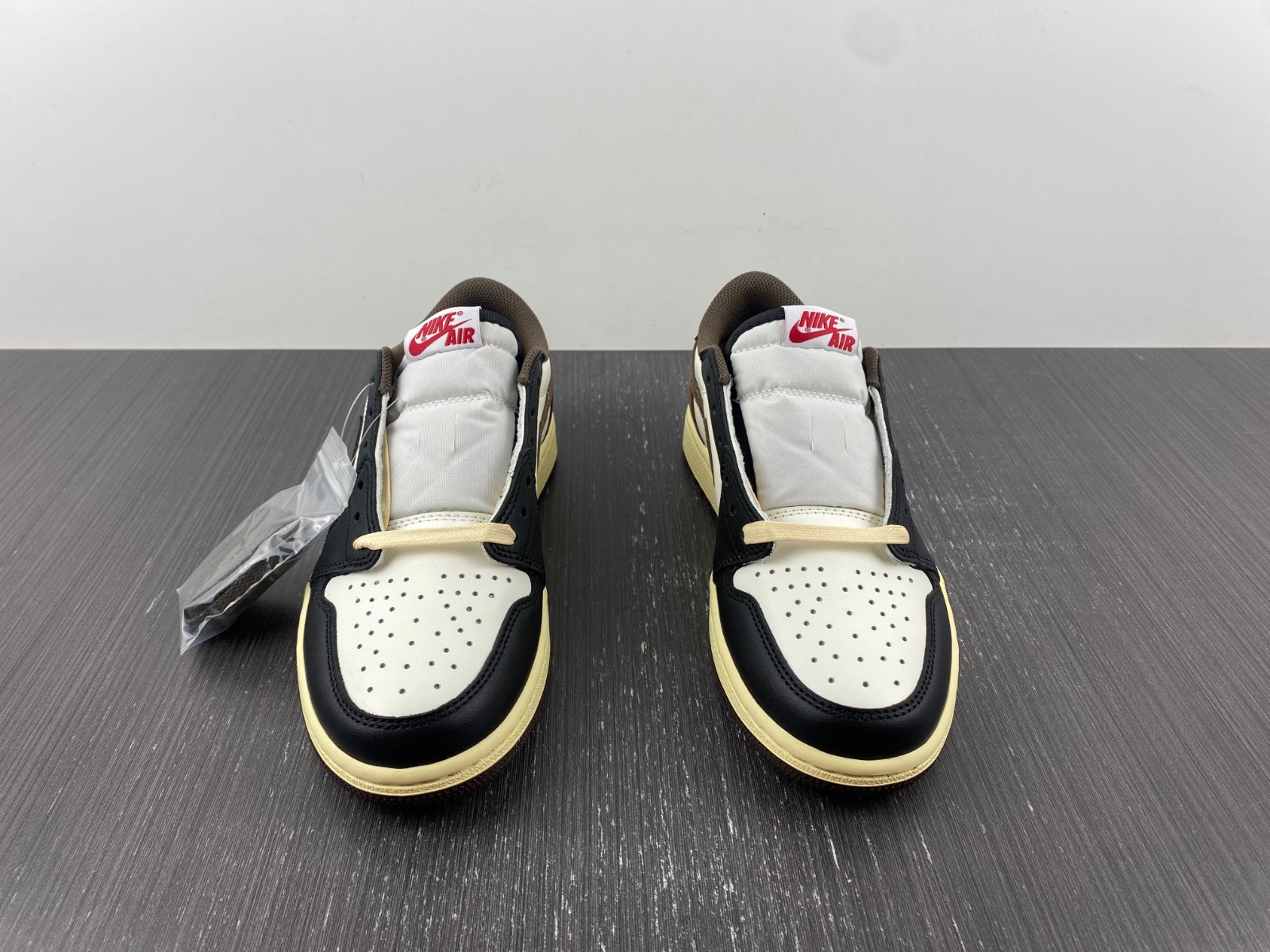 Travis Scott x Air Jordan 1 Low Dark Mocha Black