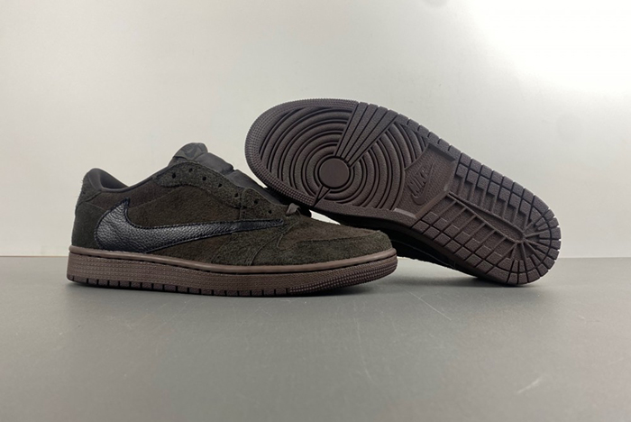 Travis Sco tt x Air Jordan 1 Low OG DM7866-202
