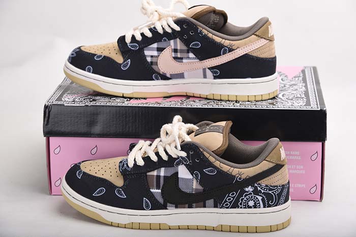 Travis Scott x Nike SB Dunk Low TS