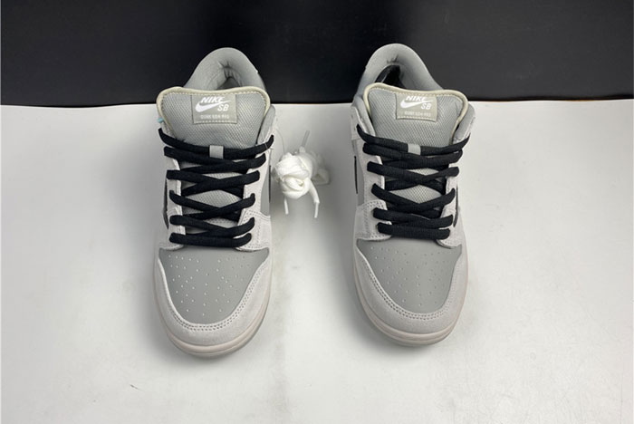 Travis Scott x PlayStation x NK SB Dunk Low BQ6817-101