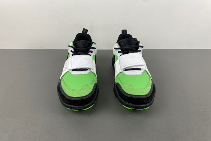 Nike Travis Scott x Nike Zoom Field Jaxx HQ3061-104