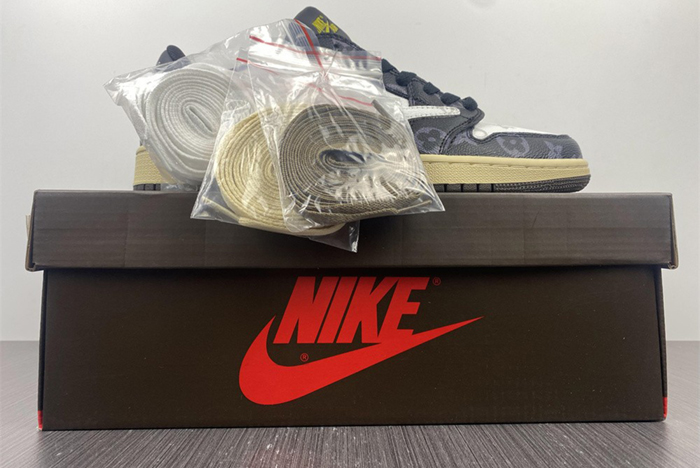 Air Jordan 1 Low x Fragment x Travis Scott