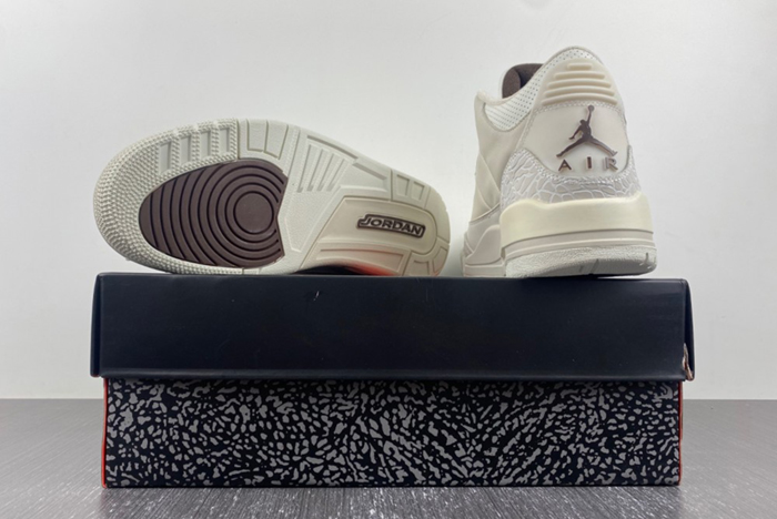 Travis Scott x Air Jordan 3 “Palomino”