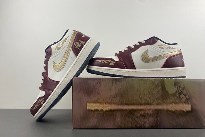 Travis Scott x Air Jordan 1  FJ5735-100