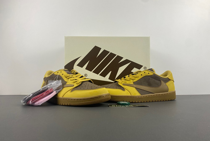 Travis Scott x Air Jordan 1 Low OG DM7866-665