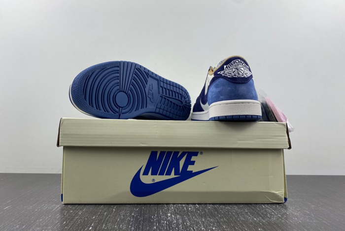 Fragment design x Travis Scott x Jordan 1 Low