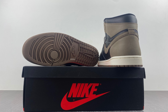 Air Jordan 1 High OG “Palomino” Travis Scott