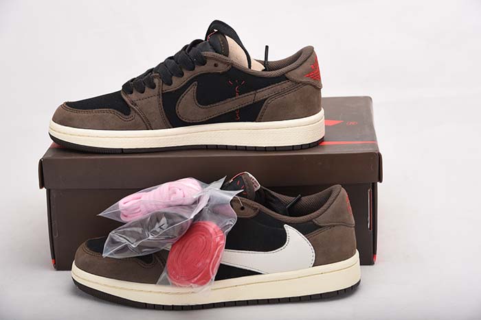 TRAVIS SCOTT AIR JORDAN 1 LOW DARK MOCHA CQ4277-001