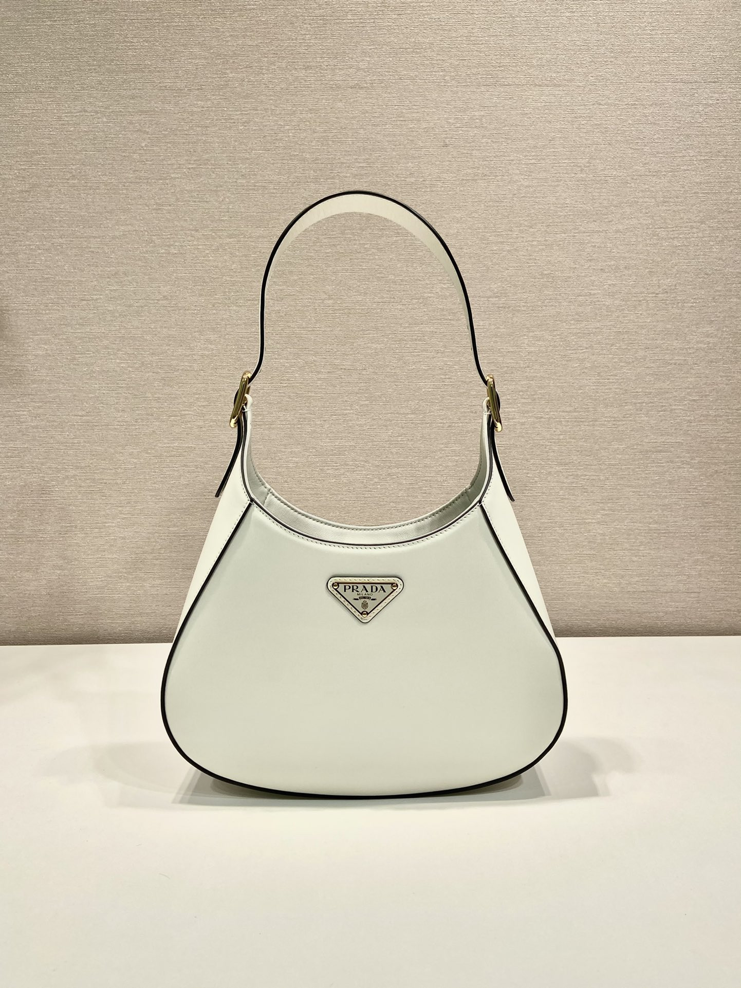 Pra*a Cleo Bag