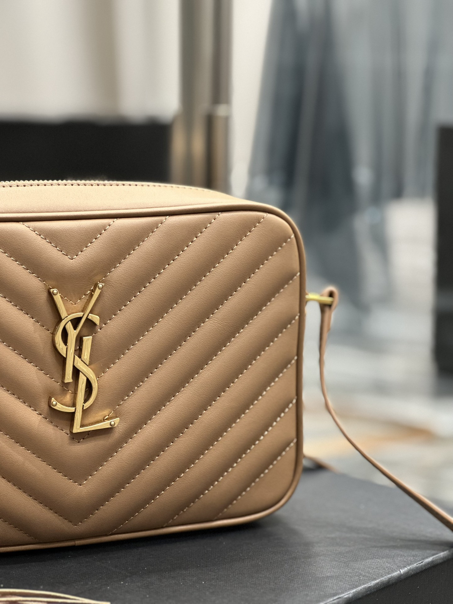 Y51 Lou Camera Bag