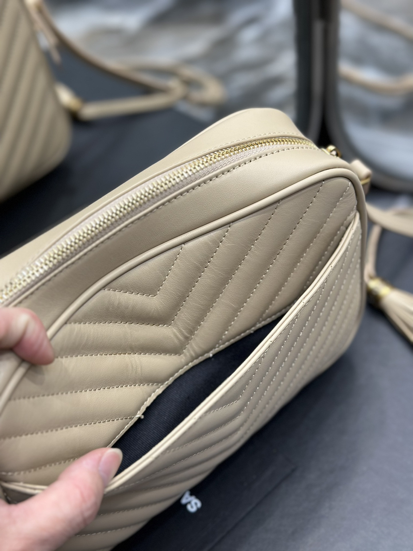 Y51 Lou Camera Bag