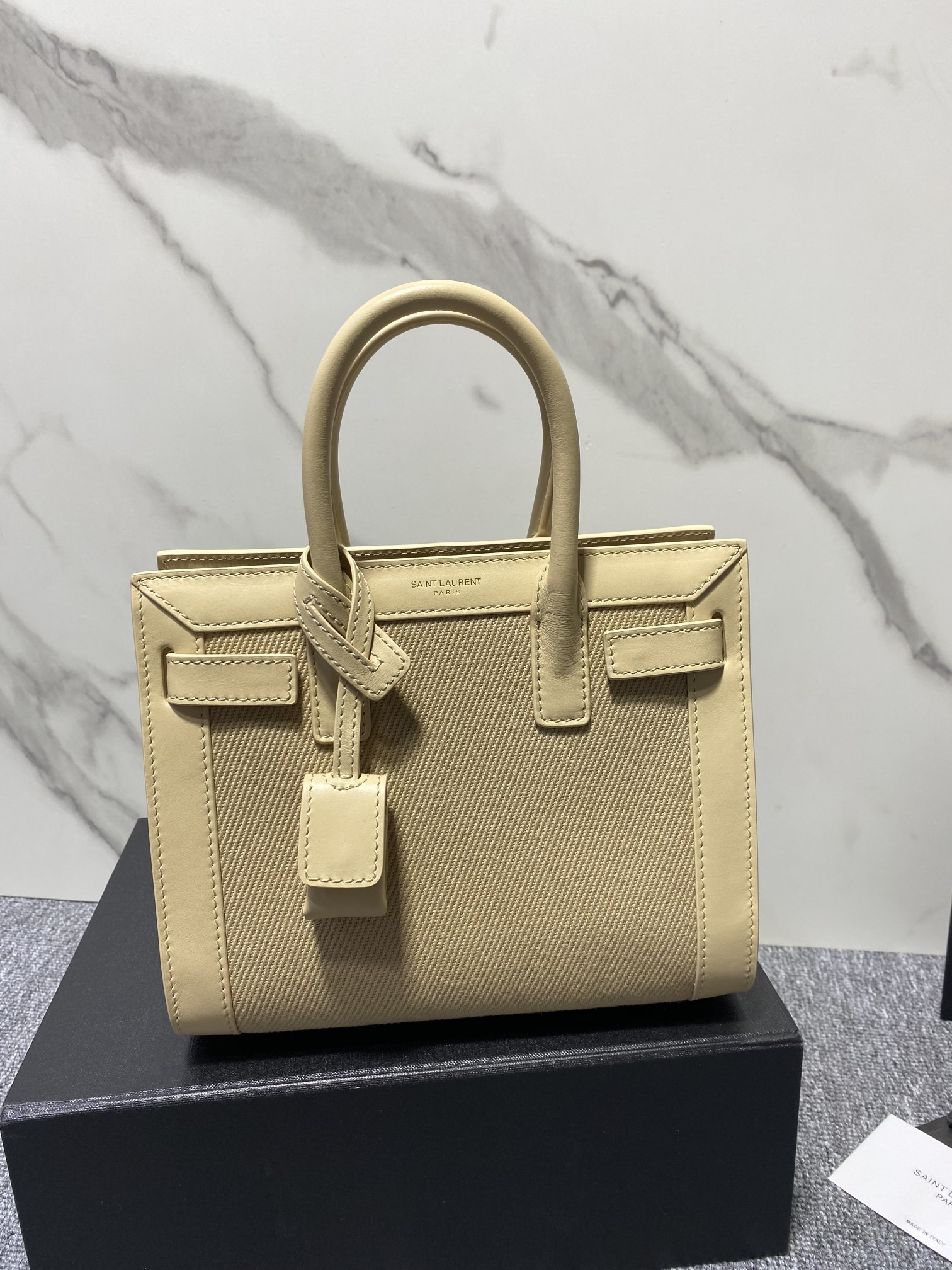 Y51 Sac De Jour Bag