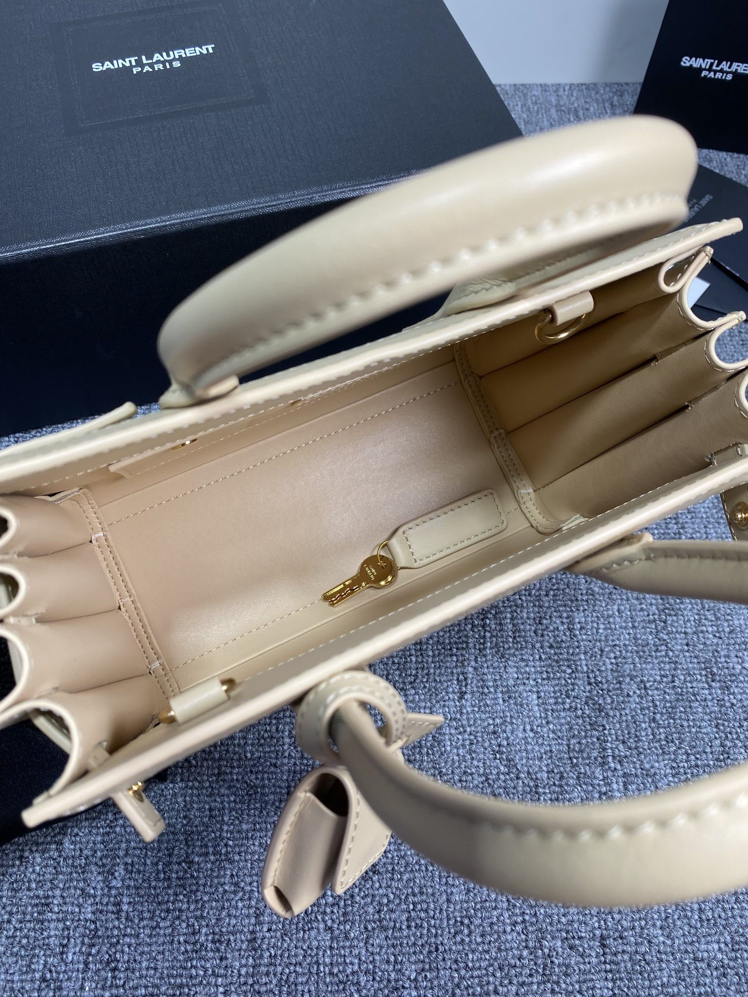 Y51 Sac De Jour Bag