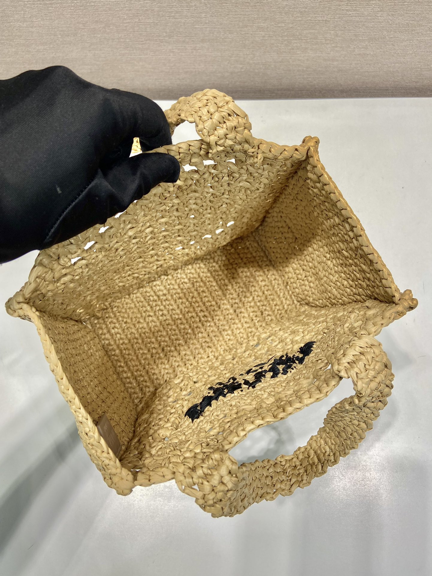 Pra*a Crochet Tote Bag