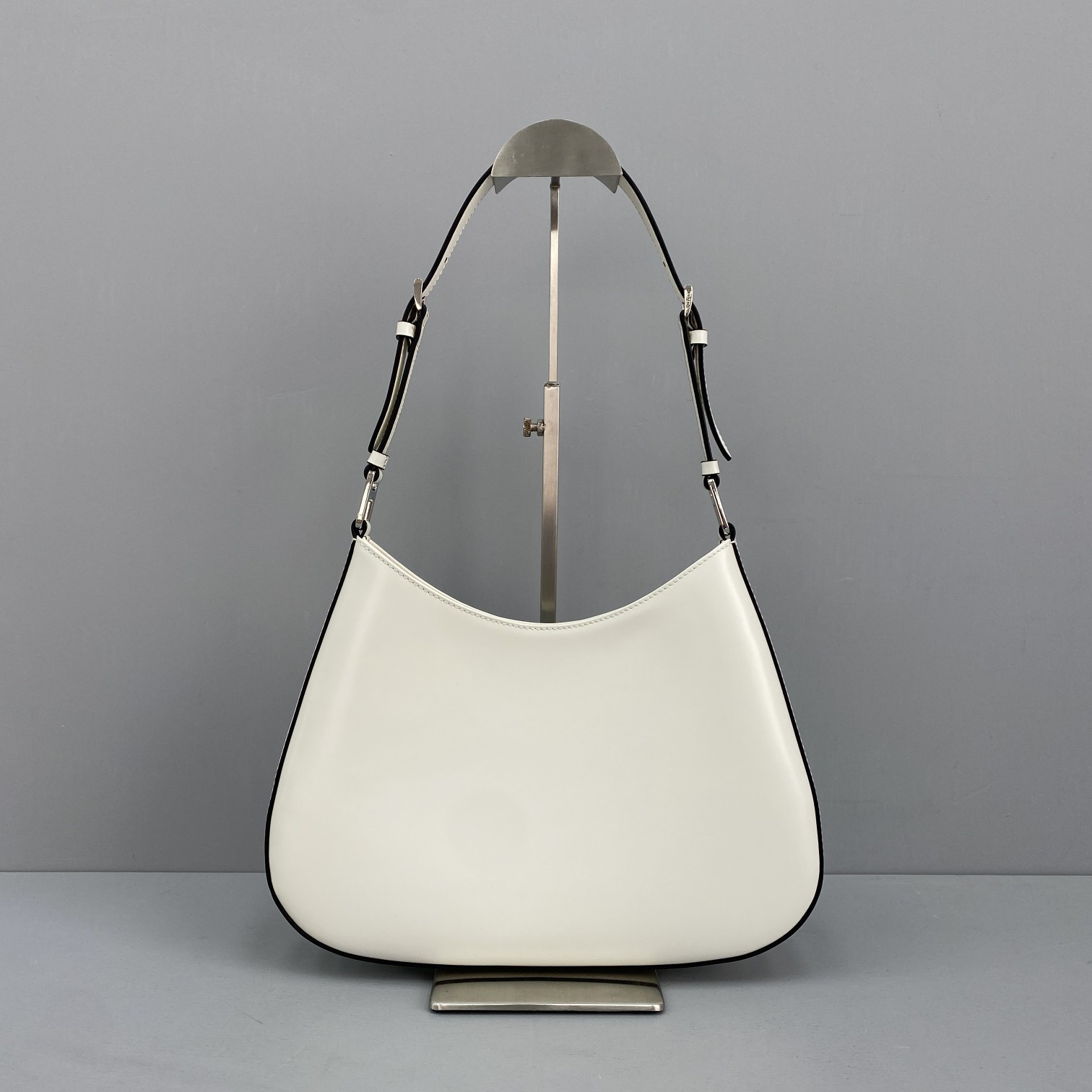 Pra*a Cleo Bag