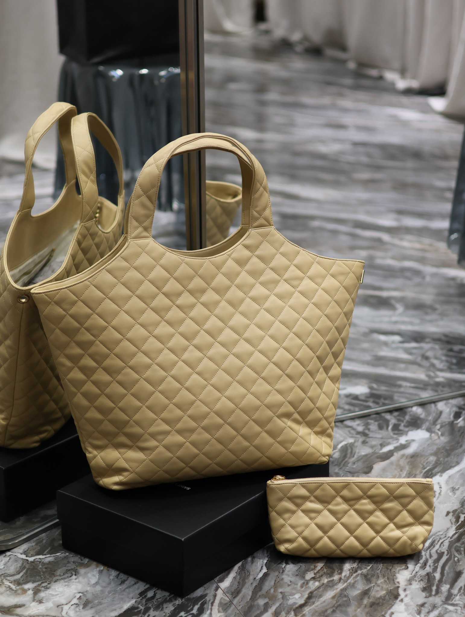 Y51 ICARE TOTE
