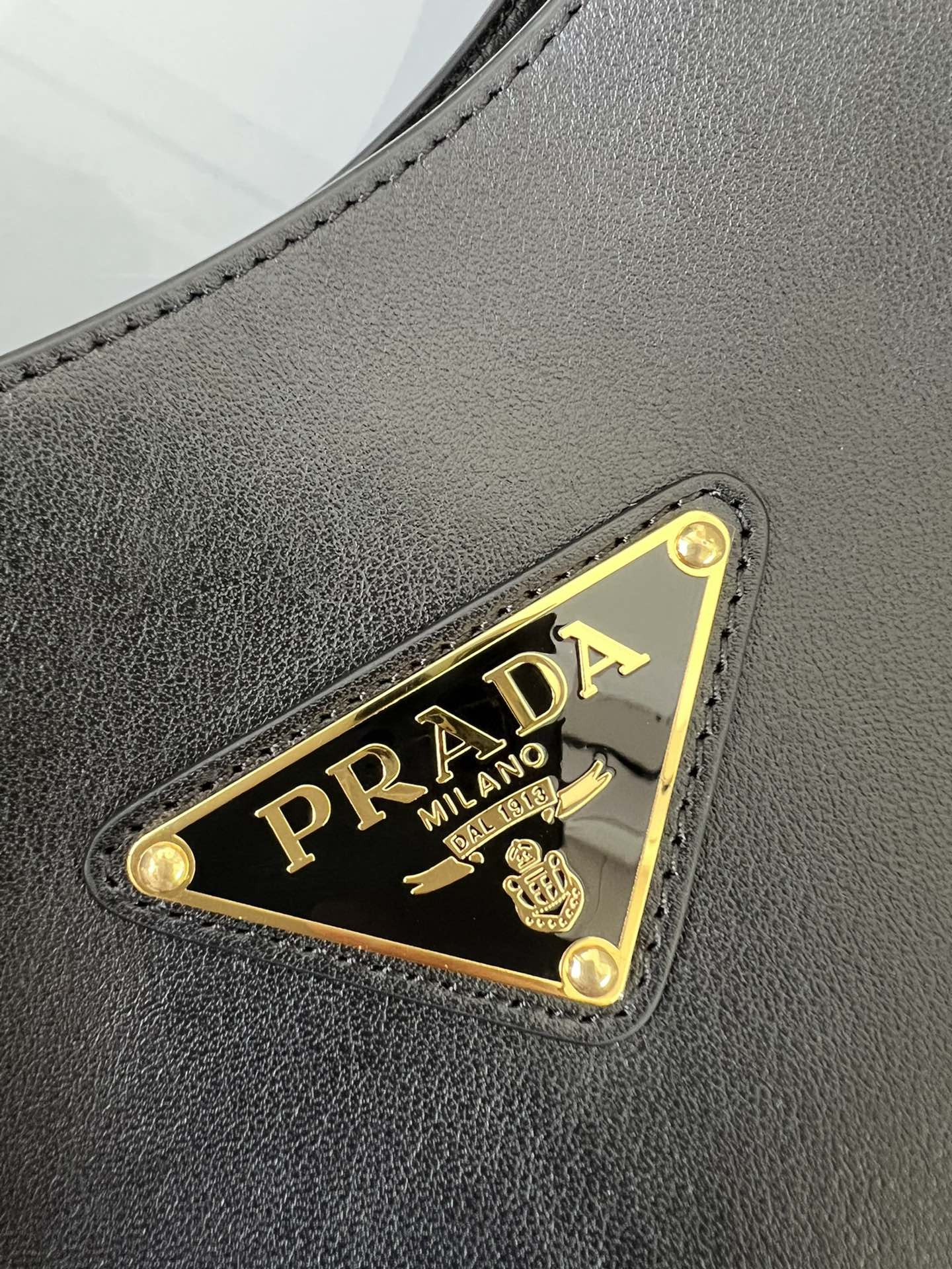 Pra*a Cleo Bag