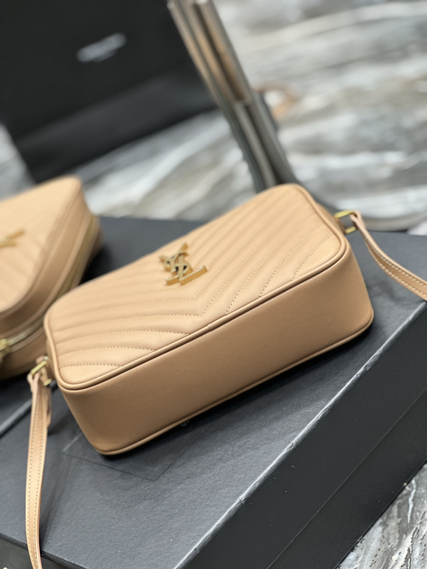 Y51 Lou Camera Bag